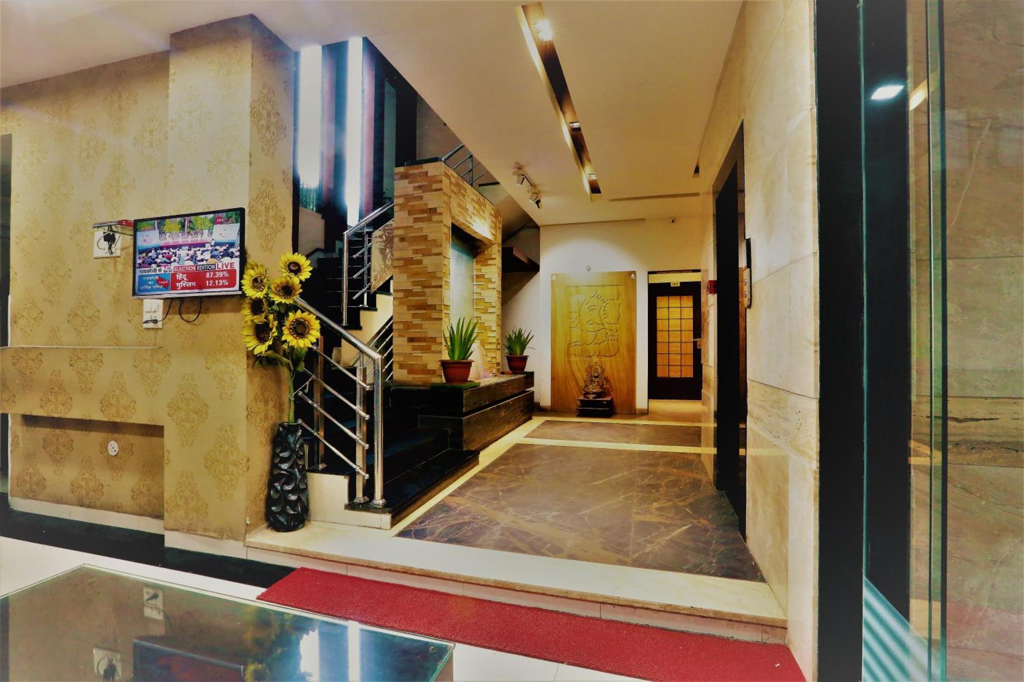 The Ashoka Hotel Indore Exterior photo